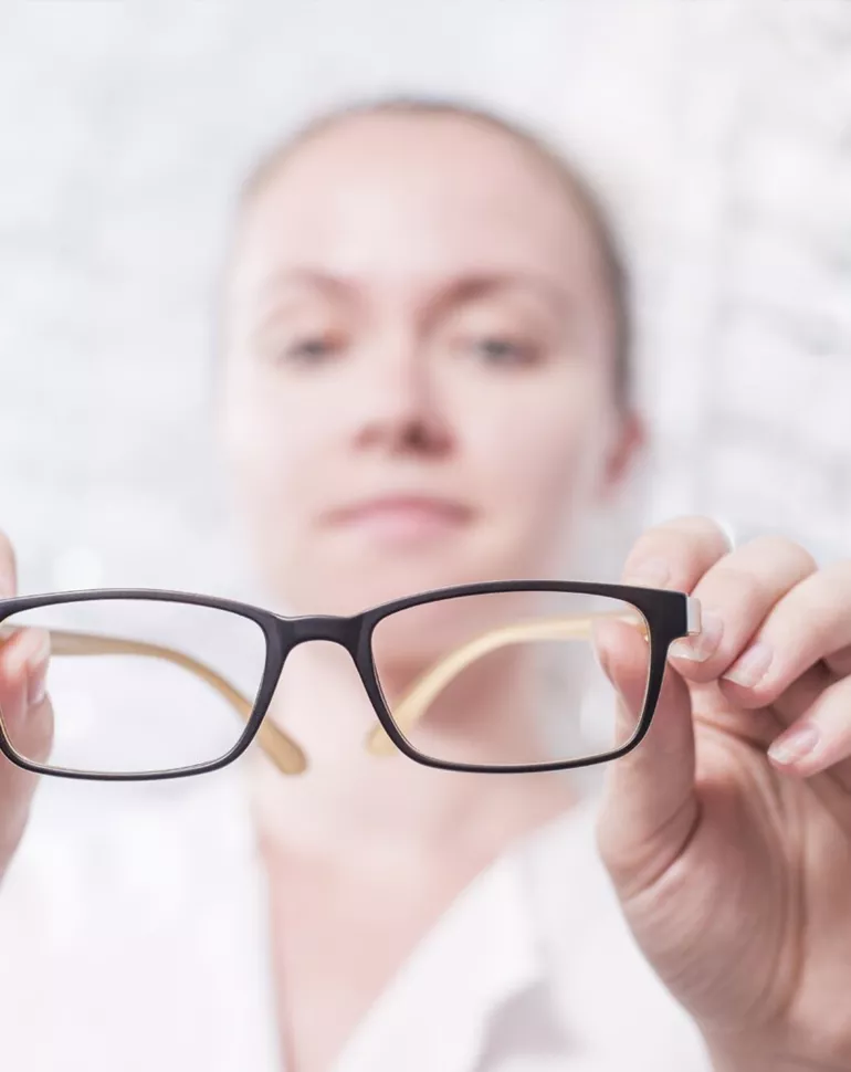 Come pulire gli occhiali - I consigli di Aterema Eyewear