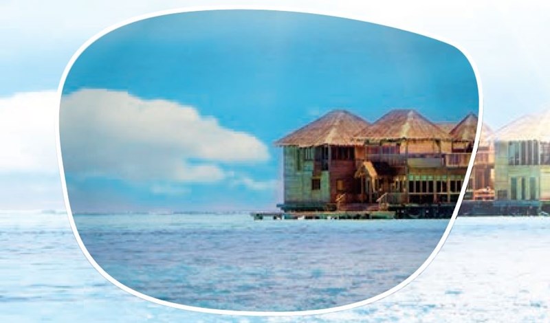 Picture of sea and building through polarised lens